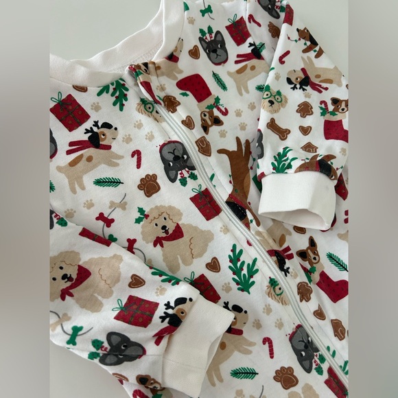 George Holiday Pups Footie - Picture 3 of 5